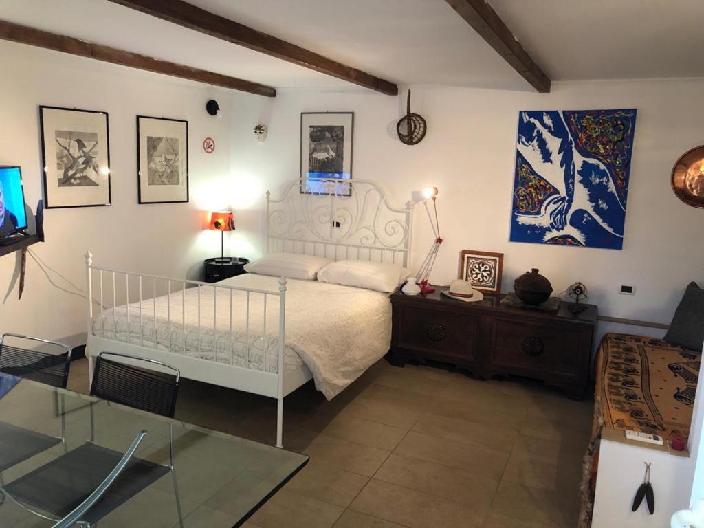 B&B Spiaggia Bianca Onno Bagian luar foto